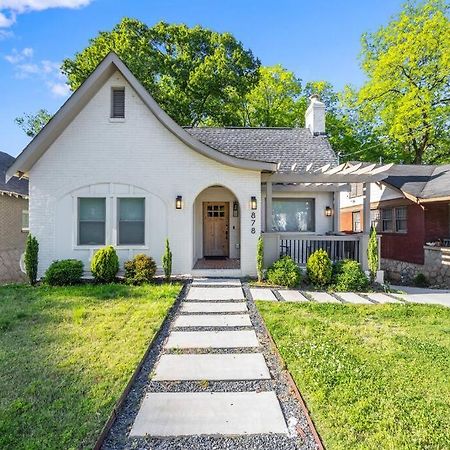 Designer Home: King Beds, Luxe Bath+Free Parking! Atlanta Exterior photo